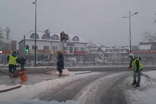 Zima, śnieg i fatalne warunki na drogach