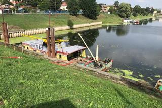 Śnięte ryby na Martówce. Akcja strażaków z Torunia