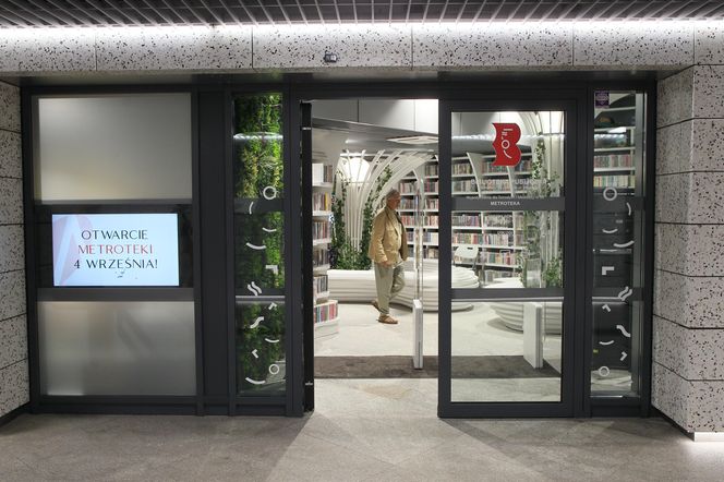 Otworzyli pierwszą w Polsce bibliotekę na stacji metra. Metroteka już działa