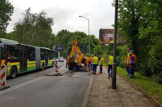 Utrudnienia po burzy. Kierowcy stoją w korkach