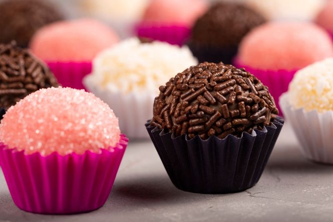 Brigadeiro - przepis na rewelacyjne brazylijskie cukierki ze skondensowanego mleka