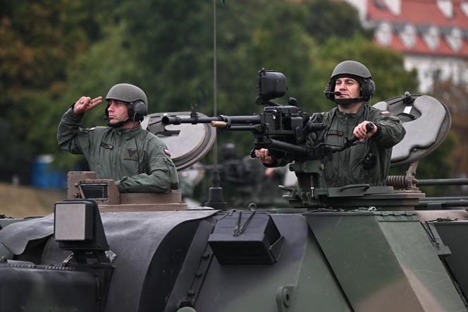 Zamknęli cztery mosty i kilkadziesiąt ulic. Próba generalna przed Świętem Wojska Polskiego