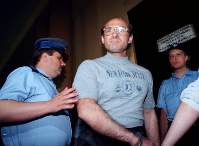 Sprawdziliśmy, gdzie spoczywają najwięksi zbrodniarze. Groby morderców i prawdziwych gangsterów na Mazowszu