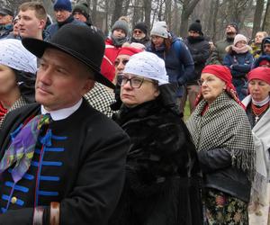 Misterium Męki Pańskiej na kalwaryjskim wzgórzu w Piekarach Śląskich