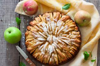Niemiecki jabłecznik pychota: przepis na idealne ciasto z jabłkami