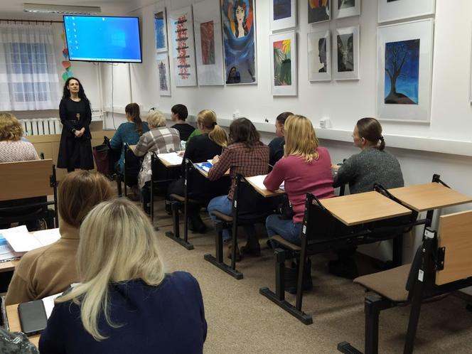 Darmowe lekcje języka polskiego dla uchodźców z Ukrainy w UPH są bardzo popularne