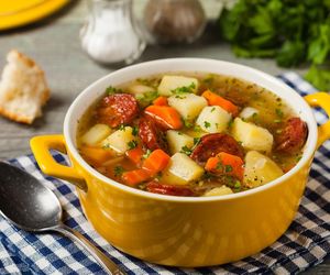 Jednogarnkowa zupa ziemniaczana po czesku. Idealne danie na długi listopadowy weekend