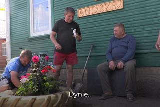 Rolnicy. Podlasie. Andrzej z Plutycz pokazał ODNOWIONE podwórko. Śliczny ogródek, wielkie zmiany. Goście będą zachwyceni