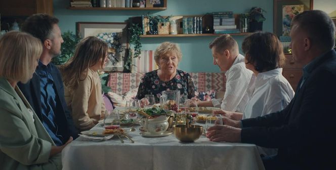 M jak miłość odc. 1881.Paweł (Rafał Mroczek), Franka (Dominika Kachlik),Barbara (Teresa Lipowska), Marysia (Małgorzata Pieńkowska),Rogowski (Robert Moskwa), Bartek (Arkadiusz Smoleński), Dorota (Iwona Rejzner)