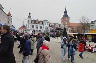Jarmark Świąteczny w Biskupcu. Na scenie wystąpił zespół Arka Noego [ZDJĘCIA]
