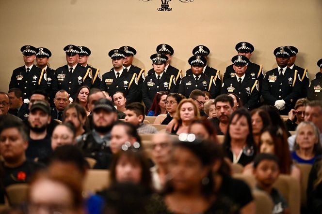 Pożegnali zastrzeloną policjantkę z Chicago, zatrzymali kolejnego podejrzanego