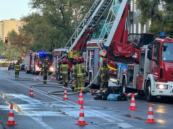 Warszawa. Pożar opuszczonej kamienicy przy Wileńskej 11