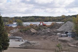 Ostatnie prace przy nabrzeżu w Starym Fordonie. Tak teraz wygląda teren nad Wisłą [ZDJĘCIA]