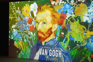 Okrążyła cały świat i zawitała do Bydgoszczy. Wystawa „VAN GOGH and Friends” otwarta! Byliśmy tam i mamy zdjęcia [WIDEO]