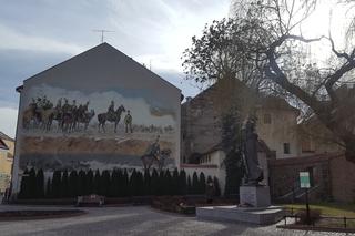 Mural z fragmentem Panoramy Siedmiogrodzkiej przy ulicy Wałowej 