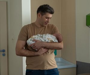 Na Wspólnej odc. 4032: Mikołaj (Krzysztof Wieszczek), synek (Gabrysia Melon)