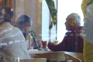  Jacek Kopczyński na randce nad morzem