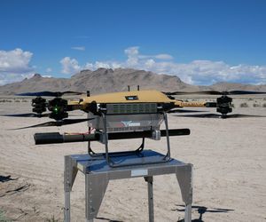 Dron TVS-150 z rakietą APKWS