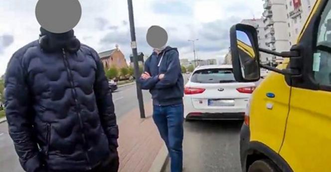 Zatrzymanie kontrowersyjnej furgonetki LGBT na Ursynowie
