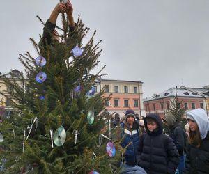  Zamojskie przedszkola i szkoły dekorowały choinki