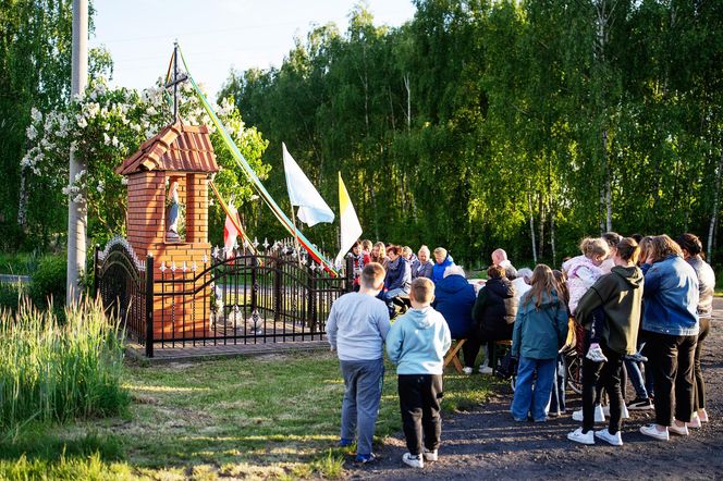 Ten zwyczaj sięga V wieku. W Łódzkiem wciąż jest kultywowany 