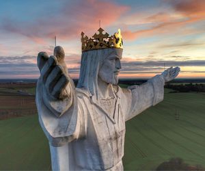 Gdzie dokładnie znajduje się pomnik Jezusa w Świebodzinie? Tak wygląda pomnik z lotu ptaka [zdjęcia]