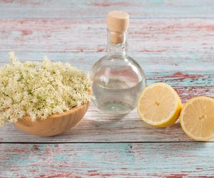 Sok z kwiatów czarnego bzu – domowa receptura, która smakuje jak lato