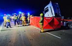 Śmiertelny wypadek na S8 pod Wieruszowem. Mężczyzna zginął w zderzeniu dwóch tirów [ZDJĘCIA].