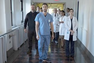 Dobra wiadomość dla fanów Ostrego dyżuru i Dr. House'a. Głośny serial Szpital New Amsterdam po raz pierwszy w telewizji!