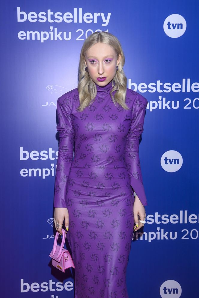 Luna królowa szalonych stylizacji