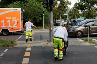 W Berlinie samochód wjechał w tłum; wśród rannych są dzieci