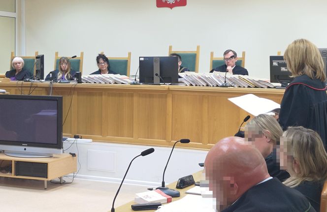 Kamilek z Częstochowy dwa lata temu został zabity w okrutny sposób przez matkę i ojczyma. Oprawcy stanęli dziś przed sądem