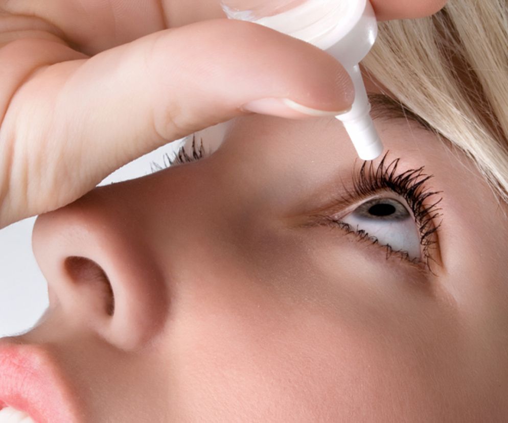 PĘKNIĘTE NACZYNKO W OKU - co robić, gdy się 
 pojawi? Jak wyleczyć popękane naczynka w oku?