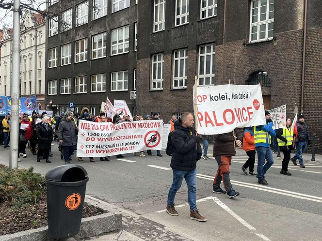 Protest przeciwko Kolei Dużych Prędkości w Katowicach 