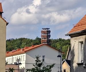 Nowa wieża widokowa w Górach Wałbrzyskich. Ale widoki na Wałbrzych!