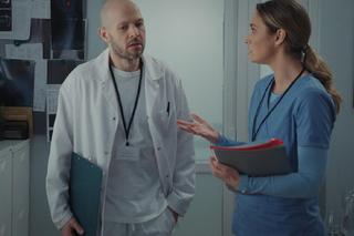 M jak miłość odcinek 1808. Wojtek (Paweł Parczewski), Laura (Klaudia Kulinicz)