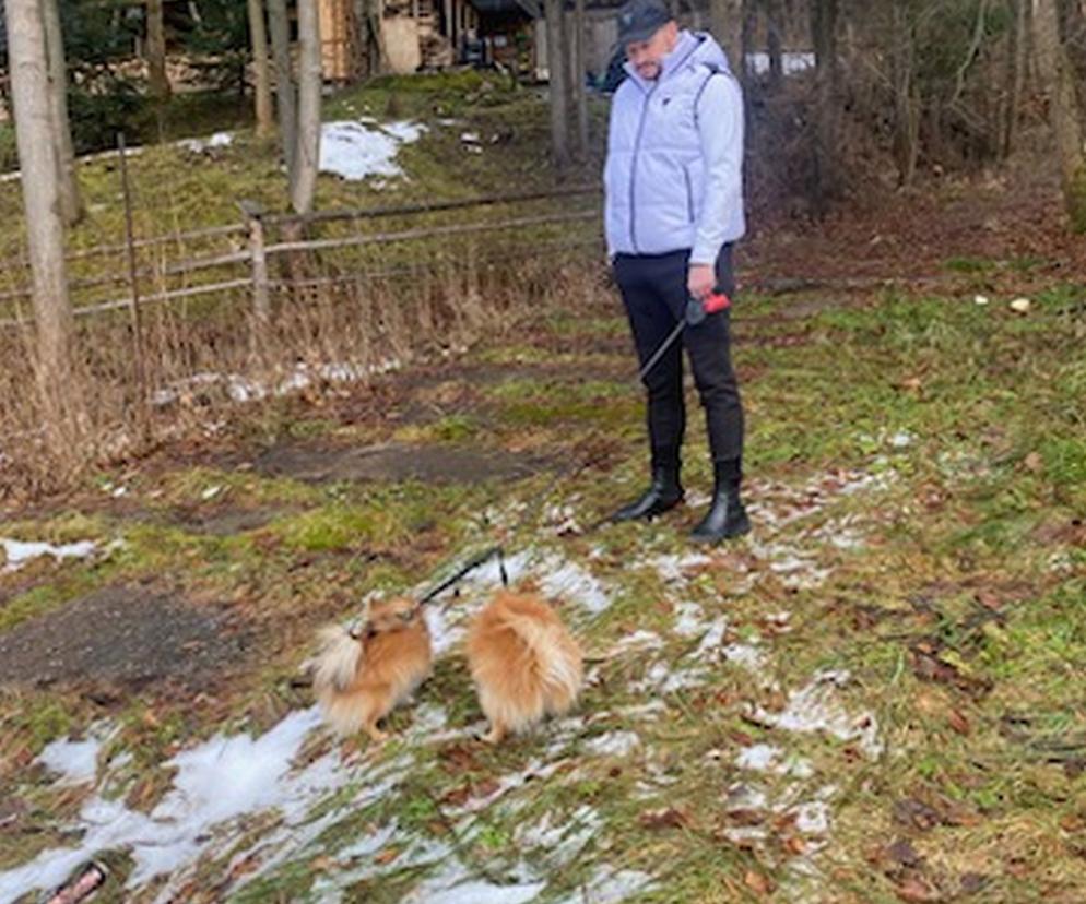 Mariusz Winnicki w Nowy Rok nie pospał, bo musiał wyprowadzić psy na spacer!