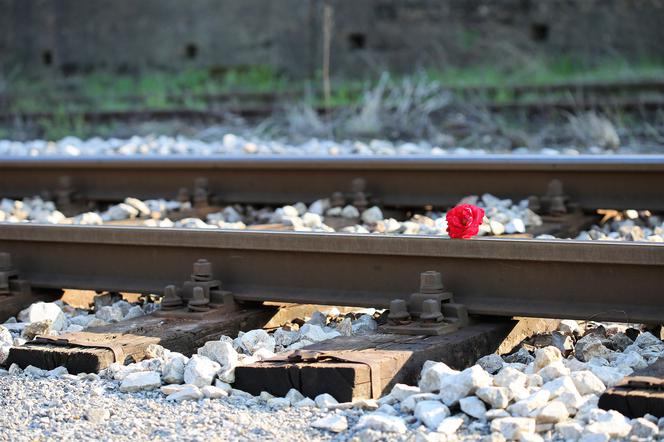potrącenie na torach śmierć wypadek kolejowy