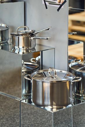 IKEA zaprasza do stołu i jedzenia nowościami i obniżonymi cenami