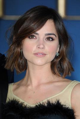 Nowa, diabelnie seksowna dziewczyna księcia!