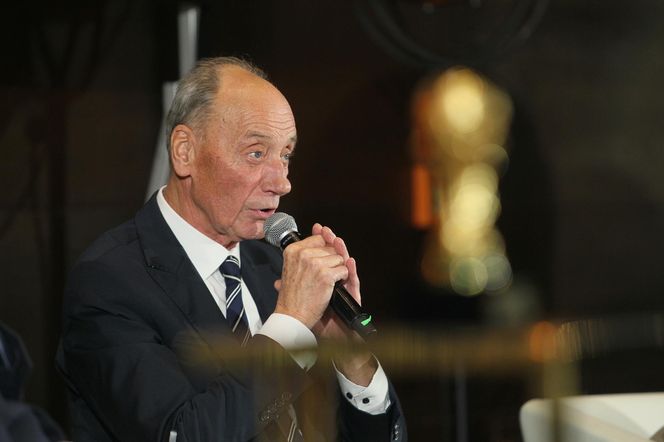 Dariusz Szpakowski napisał książkę. Plejada gwiazd na premierze