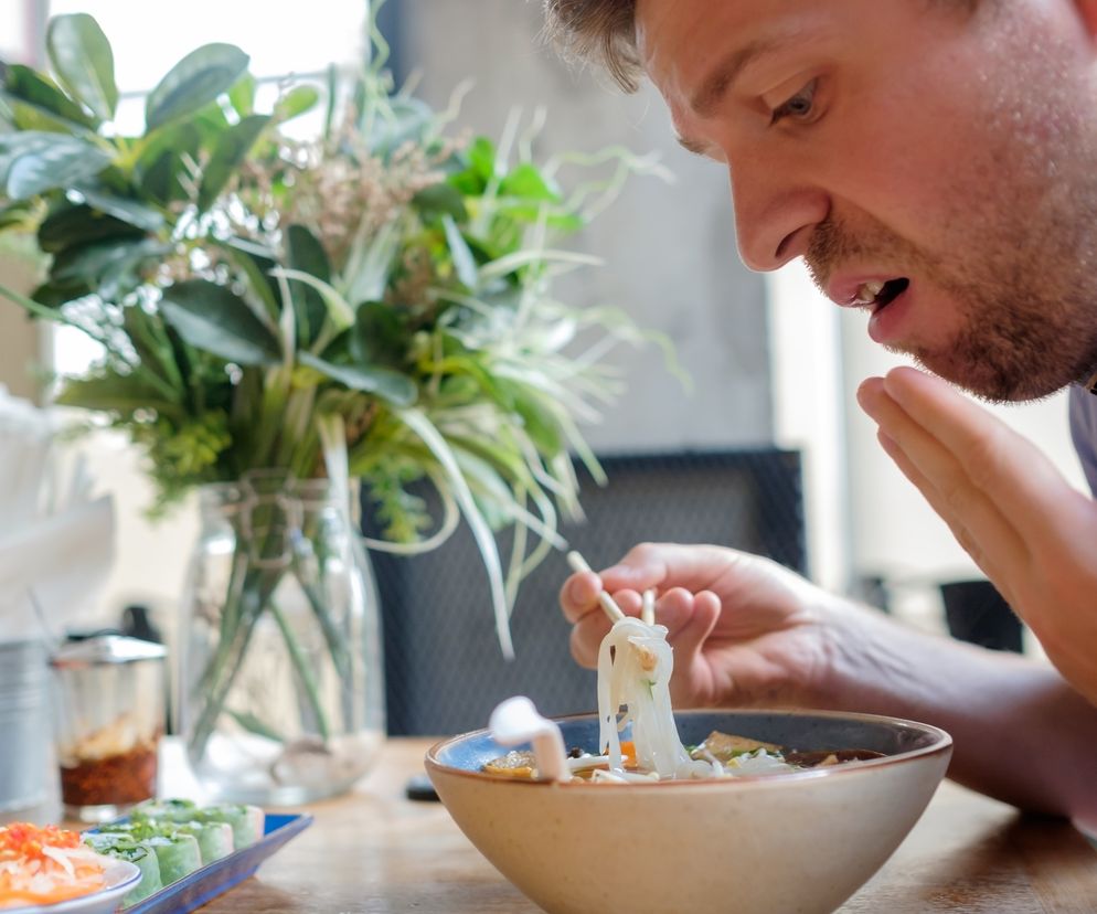 Dietetyczka bije na alarm. Tych produktów nie należy jeść w upał 