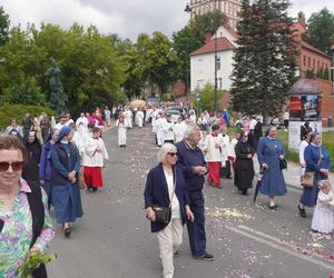 Boże Ciało 2025. Tysiące osób uczestniczyło w olsztyńskich procesjach