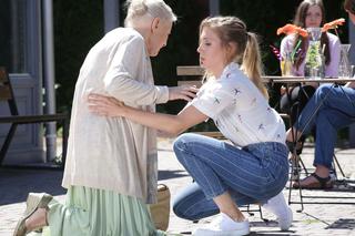 M jak miłość odc. 1402. Olga (Anna Milewska), Aga (Ina Sobala)