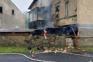 37-latek z poważnymi obrażeniami. „Eksperymentował z fajerwerkami”