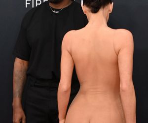 Dopiero co pękał z dumy obok rozgogolonej żony na gali. I już Kany West zapłaci Biance Censori 5 milionów za rozwód!