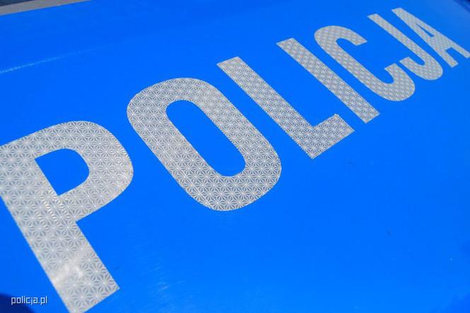 Policjanci z Trzemeszna zatrzymali pijanego kierowcę bez uprawnień