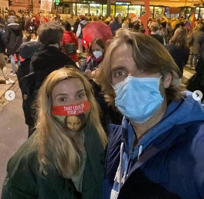 Gwiazdy protestują na Strajku Kobiet. Aktorka "M jak miłość" została pobita