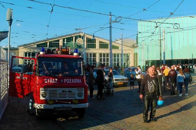 Parada zabytkowych pojazdów w Szczecinie