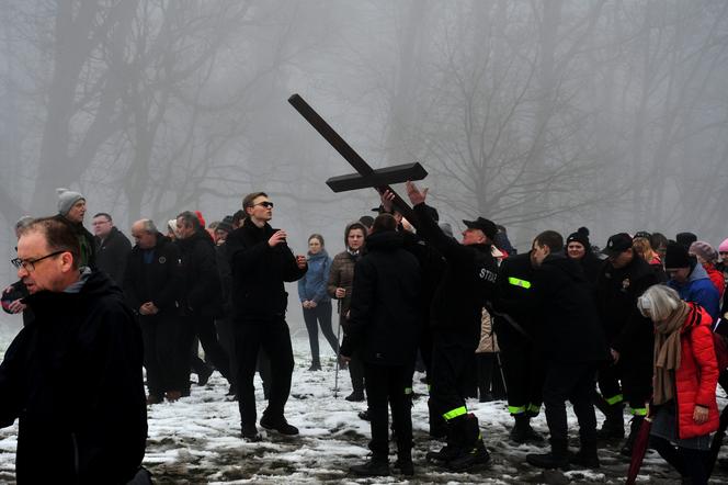 Droga Krzyżowa z Nowej Słupi na Święty Krzyż